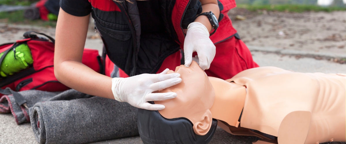 Find CPR certification classes, CPR certification classes, cpr certification, online cpr, online cpr certification cheap